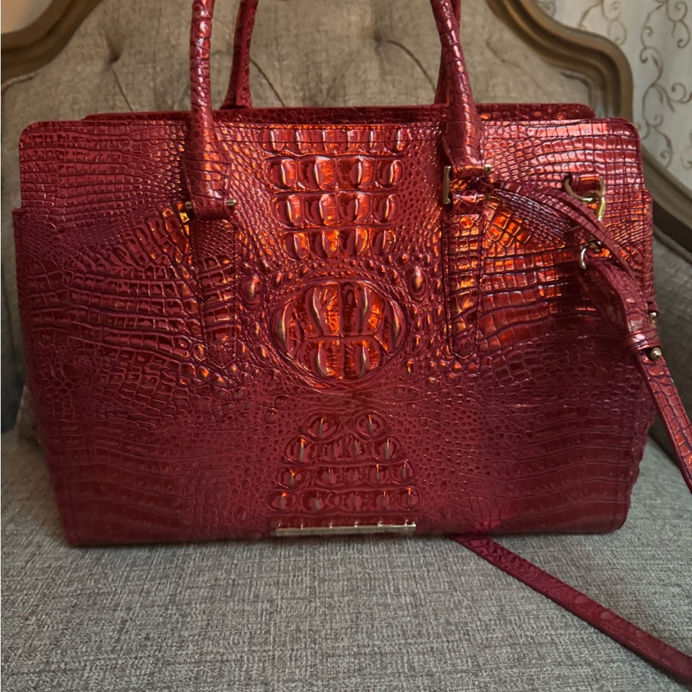 Brahmin Red Crossbody Bag with Luxurious Leather and Adjustable Strap